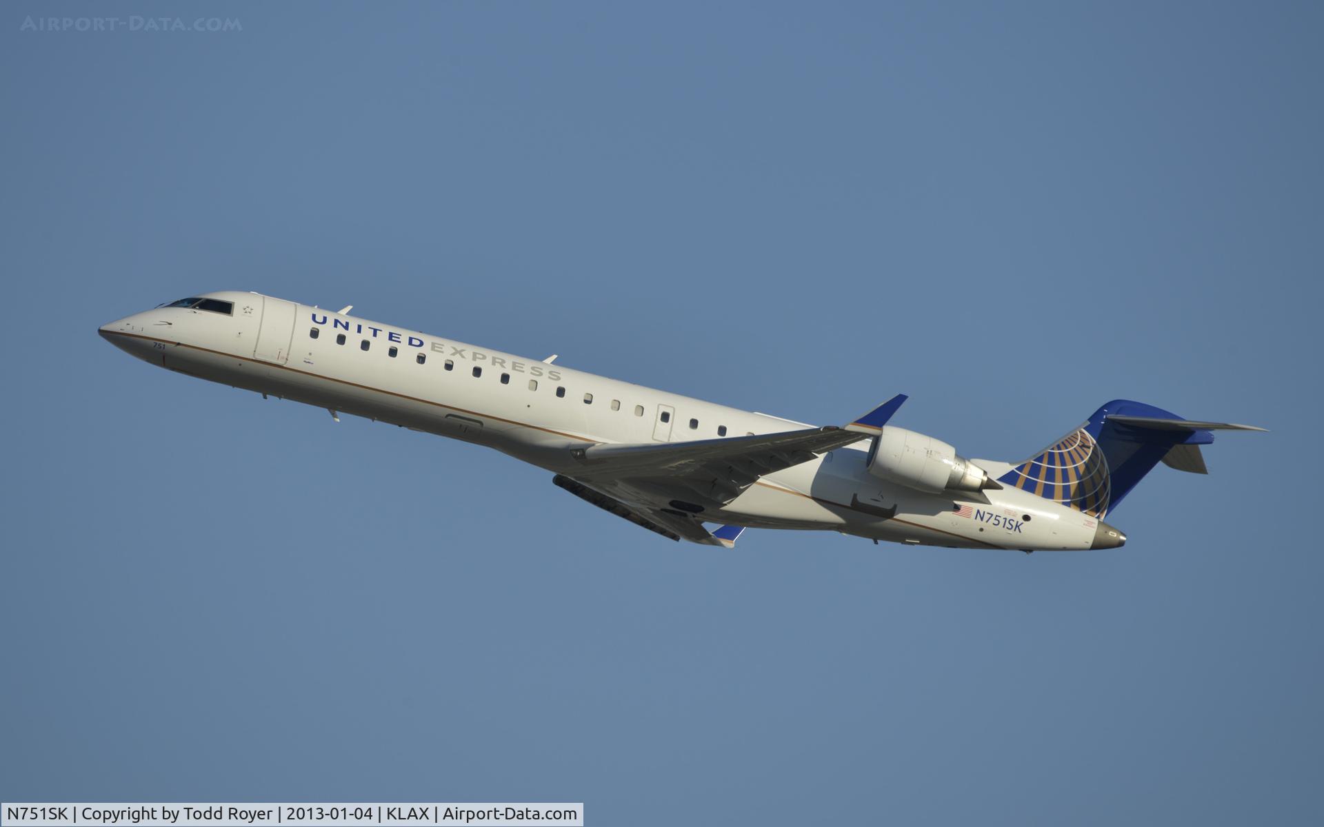 N751SK, 2005 Bombardier CRJ-701ER (CL-600-2C10) Regional Jet C/N 10208, Departing LAX