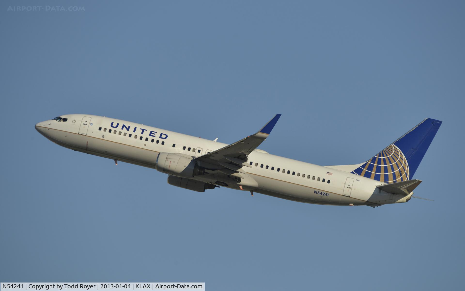 N54241, 1999 Boeing 737-824 C/N 28953, Departing LAX