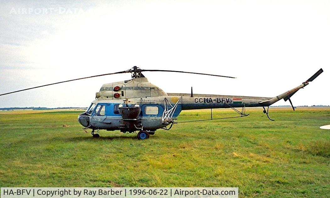 HA-BFV, 1986 Mil Mi-2 Hoplite C/N 529812066, Mil Mi-2 Hoplite [529812066] (Quick Air Trans) Dunaujvaros~HA 22/06/1996. Can still see the Russian markings underneath the current Hungarian marks.