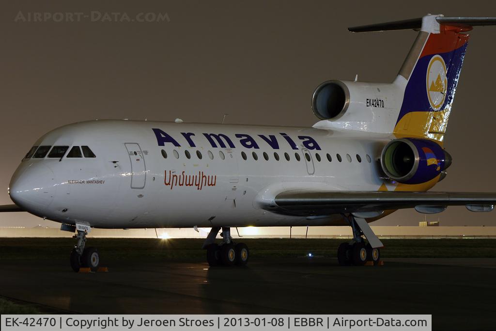 EK-42470, 1992 Yakovlev Yak-42D C/N 4520424116677, at the apron at night