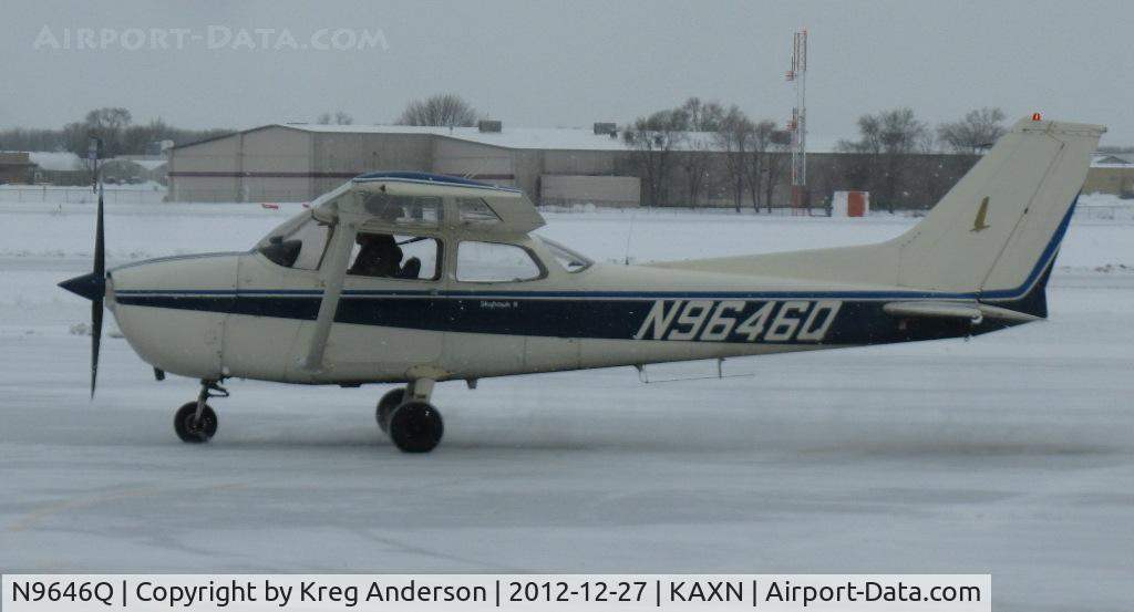 N9646Q, 1975 Cessna 172M C/N 17265730, Cessna 172M Skyhawk taxiing on the ramp.