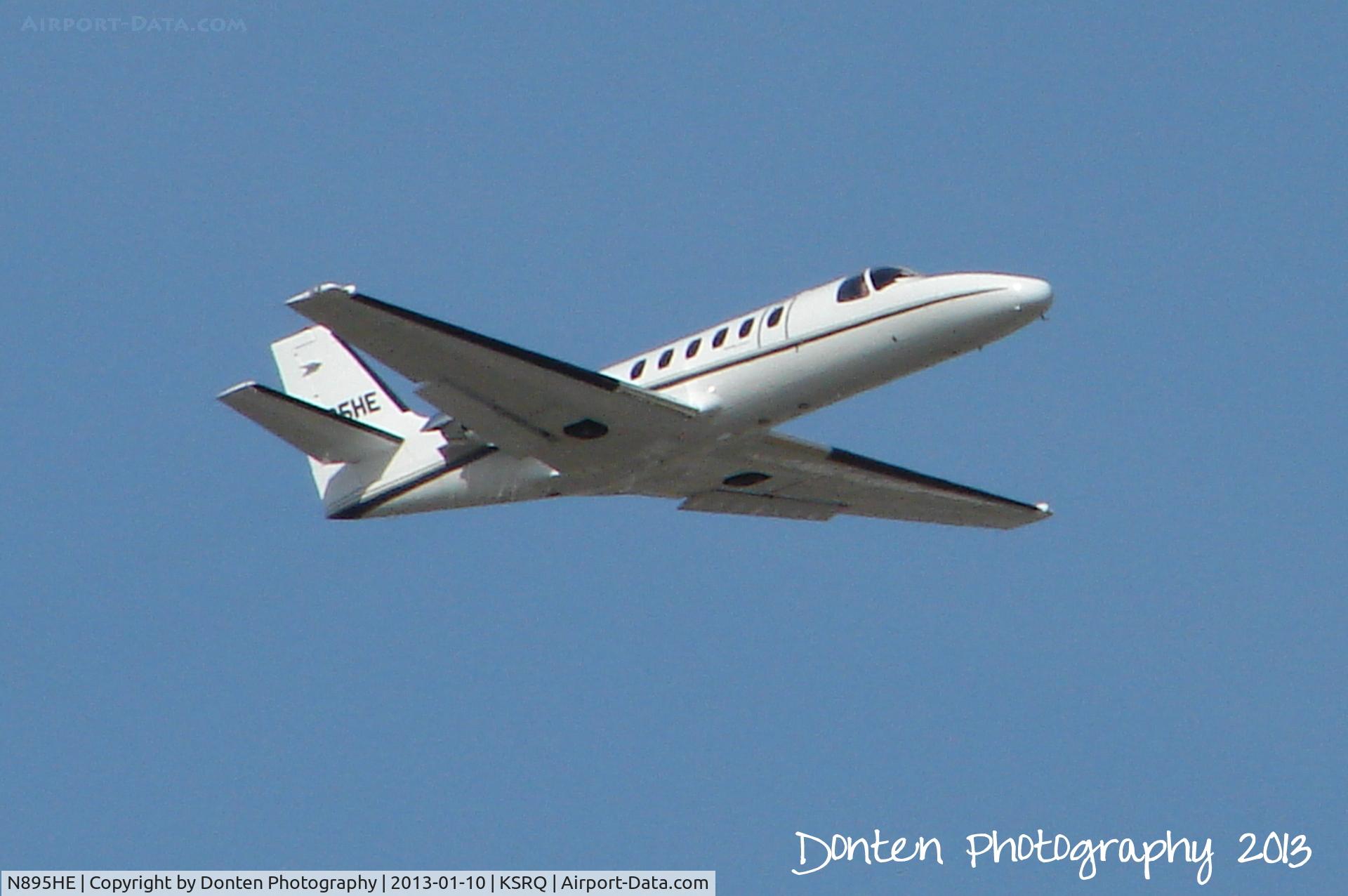 N895HE, 1990 Cessna 550 C/N 5500641, Cessna Citation Bravo (N895HE) departs Sarasota-Bradenton International Airport enroute to Indianapolis International Airport