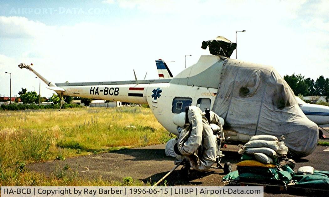 HA-BCB, 1979 Mil (PZL-Swidnik) Mi-2 C/N 516302099, Mil Mi-2 Hoplite [516302099] Budapest-Feriheghy~HA 15/06/1996. This was stored here pending rebuild for Repulesi museum.