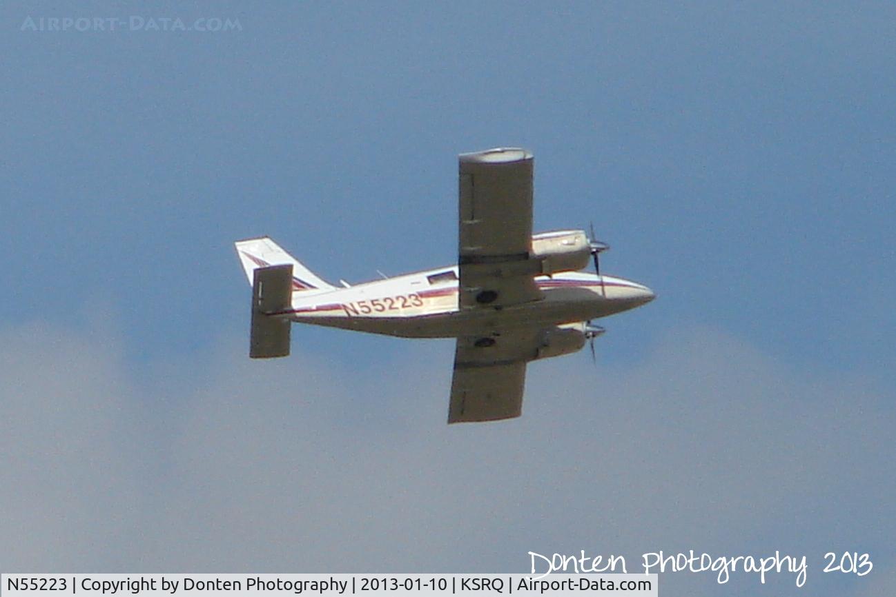 N55223, 1973 Piper PA-34-200 C/N 34-7350188, Piper Seneca (N55223) departs Sarasota-Bradenton International Airport