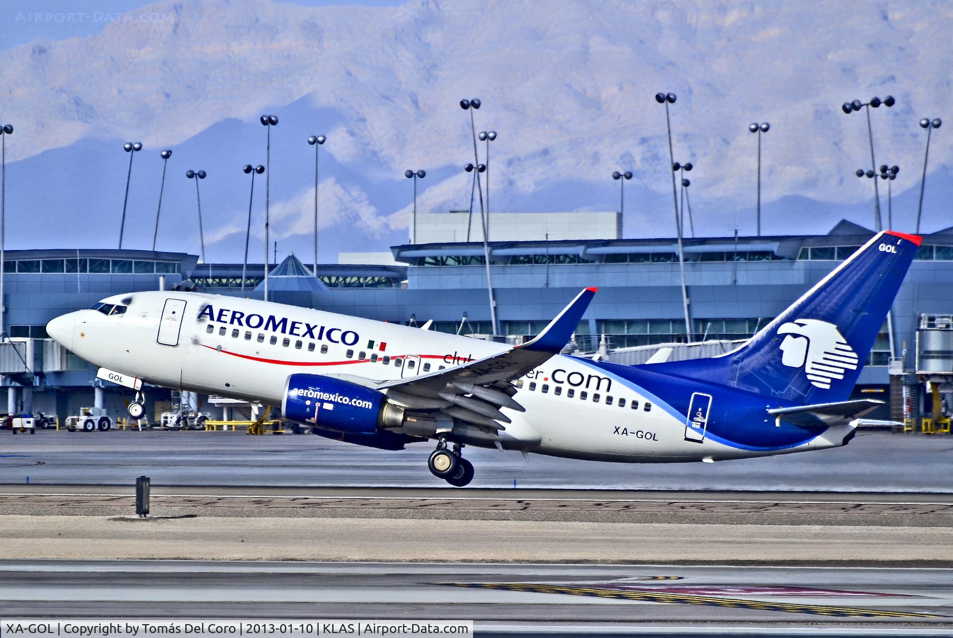 XA-GOL, 2006 Boeing 737-752 C/N 35785, XA-GOL AeroMexico Boeing 737-752 (cn 35785/2011)

- Las Vegas - McCarran International (LAS / KLAS)
USA - Nevada, January 10, 2013
Photo: Tomás Del Coro