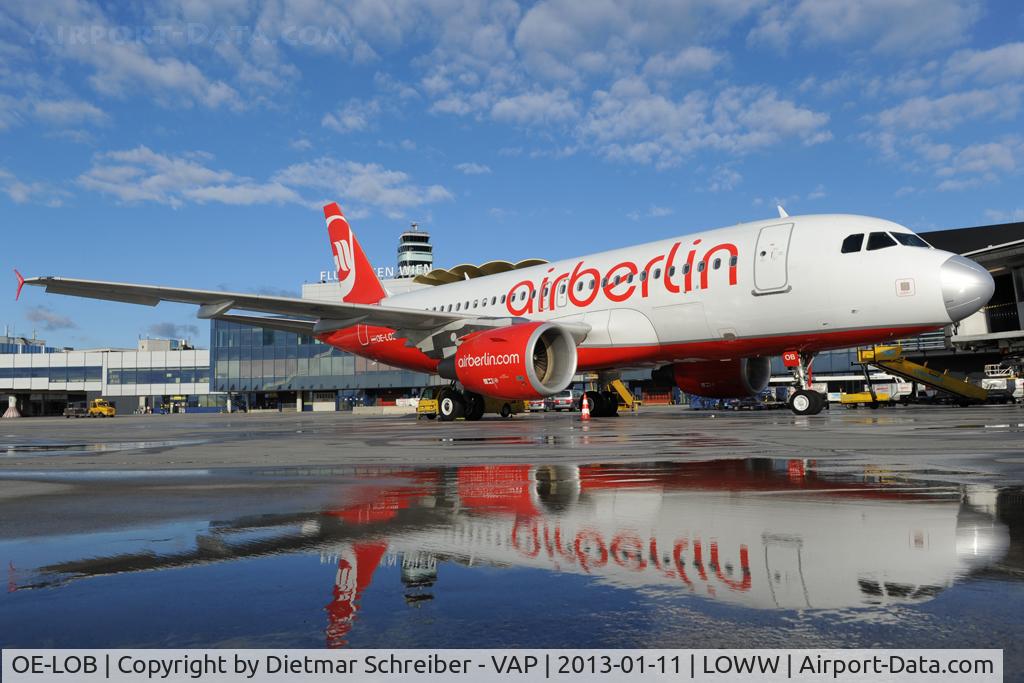 OE-LOB, 2008 Airbus A319-112 C/N 3447, Air Berlin Airbus 319 - reflection