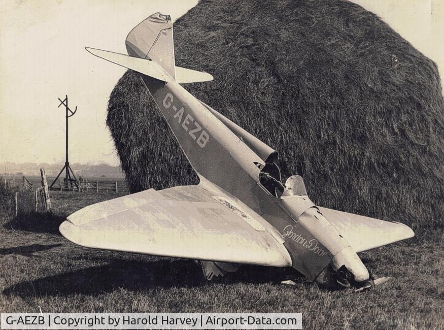 G-AEZB, Premier Aircraft Constructions Ltd GORDON DOVE C/N SB3, Photo taken by my Grandfather Harold Harvey at Tilbury, Essex.