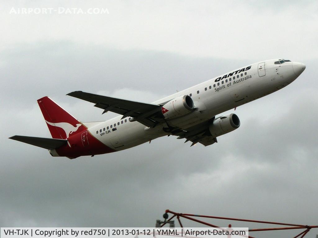 VH-TJK, 1990 Boeing 737-476 C/N 24436, VH-TJK departing Rwy 16, YMML