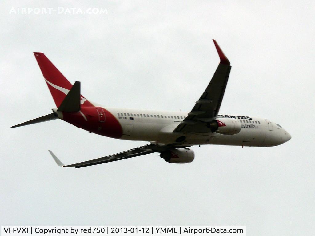 VH-VXI, 2002 Boeing 737-838 C/N 33479, VH-VXI departing Rwy 16, YMML