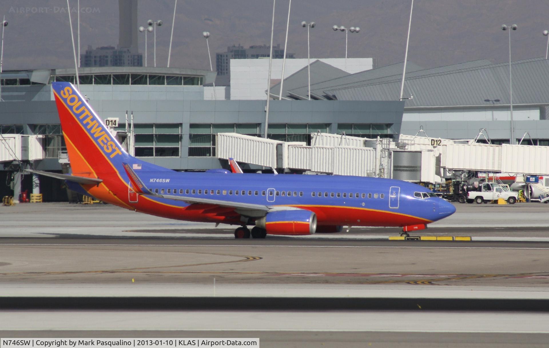 N746SW, 1999 Boeing 737-7H4 C/N 29798, Boeing 737-700