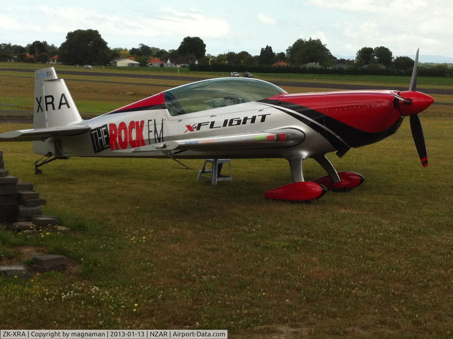 ZK-XRA, Extra EA-300L C/N 85, Sporting the latest colour scheme