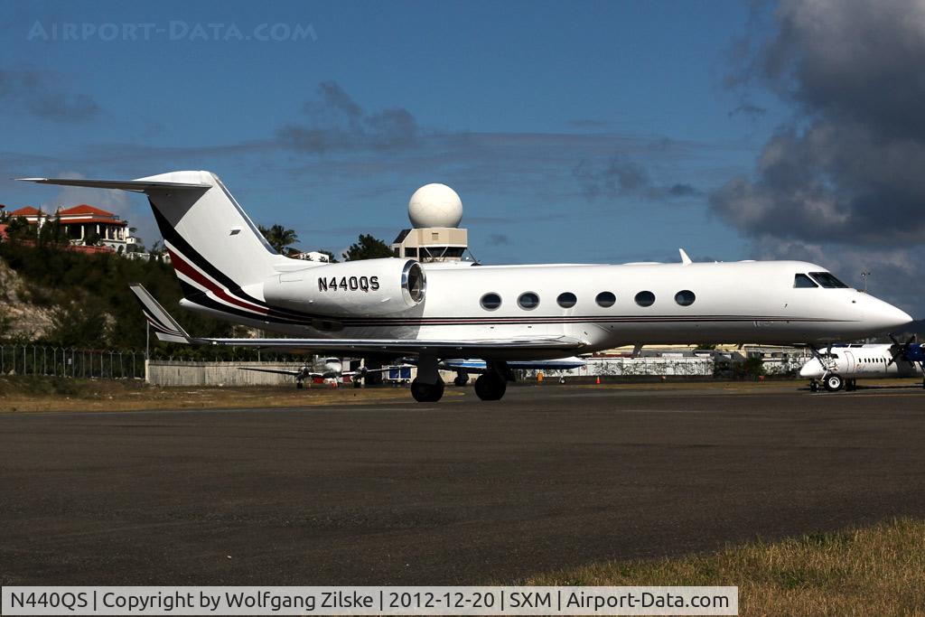 N440QS, 2005 Gulfstream Aerospace GIV-X (G450) C/N 4025, visitor