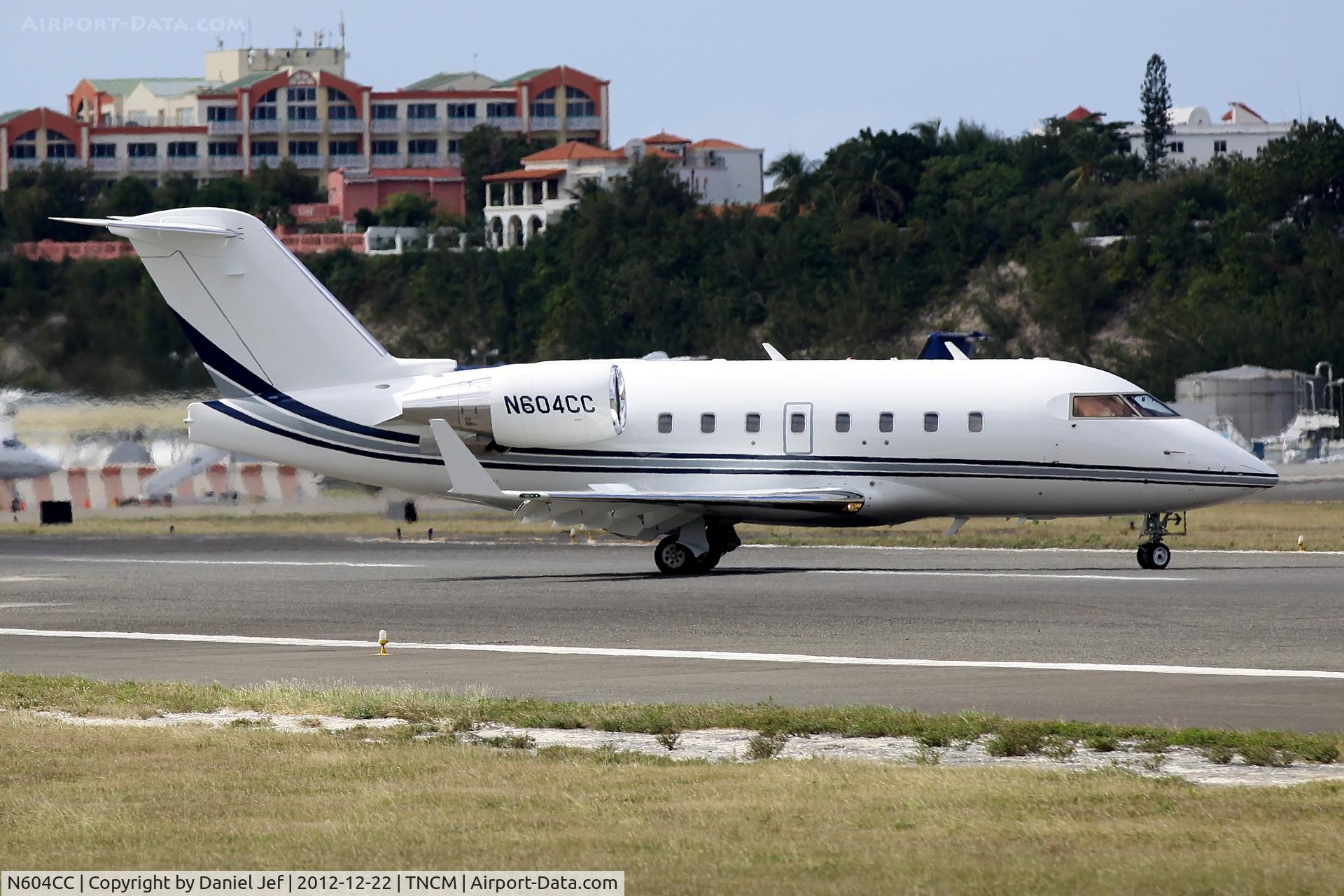 N604CC, 2005 Bombardier Challenger 604 (CL-600-2B16) C/N 5633, N604CC