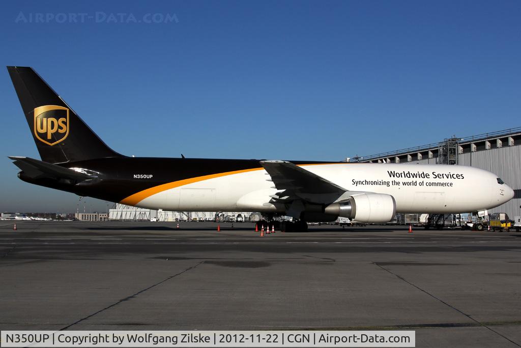 N350UP, 2012 Boeing 767-34AF C/N 37873, visitor