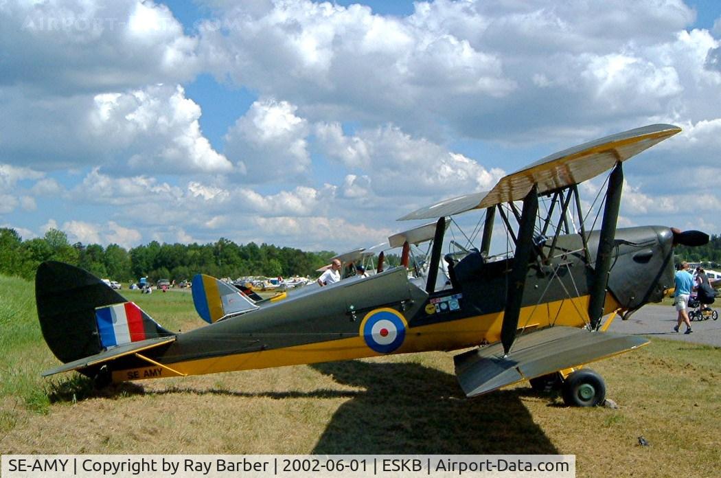 SE-AMY, De Havilland DH-82A Tiger Moth II C/N 82720, De Havilland DH.82A Tiger Moth [82720] Barkarby~SE 01/06/2002