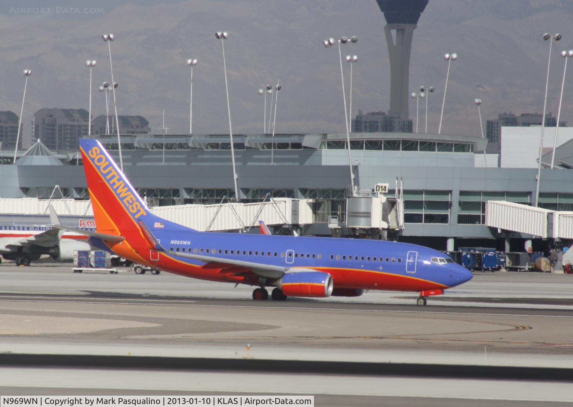 N969WN, 2011 Boeing 737-7H4 C/N 41777, Boeing 737-700
