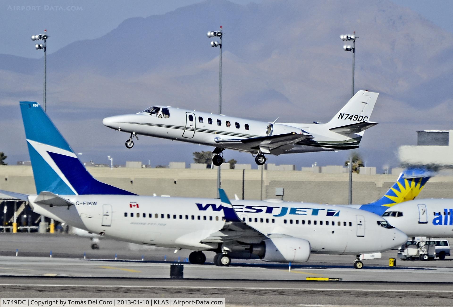 N749DC, 1996 Cessna 560 Citation Ultra C/N 560-0370, N749DC 1996 Cessna 560 C/N 560-0370

C-FIBW WestJet Boeing 737-7CT / 266 (cn 37956/3649)

- Las Vegas - McCarran International (LAS / KLAS)
USA - Nevada, January 10, 2013
Photo: Tomás Del Coro