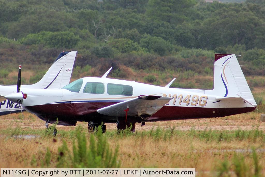 N1149G, 1981 Mooney M20K C/N 25-0606, Parked