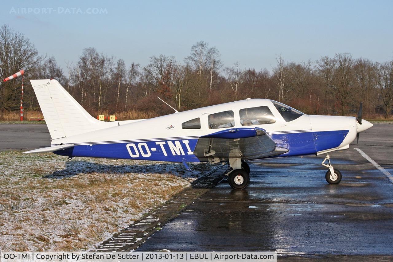 OO-TMI, Piper PA-28-161 Warrior III C/N 2842278, Parked at Vliegclub Ursel.