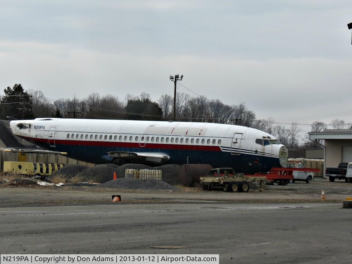 N219PA, 1969 Boeing 737-222 C/N 19956, The remains are beside a business on Griffith Road in Winston-Salem NC
