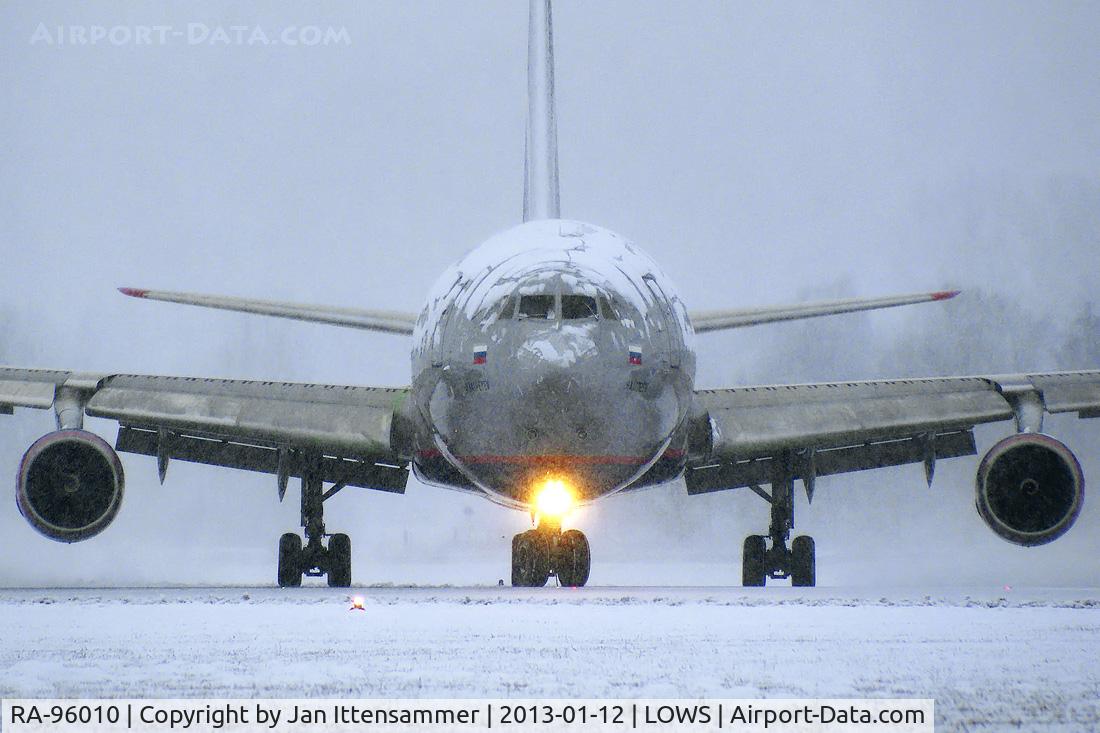 RA-96010, 1994 Ilyushin Il-96-300 C/N 74393201007, RA-96010 @ lows