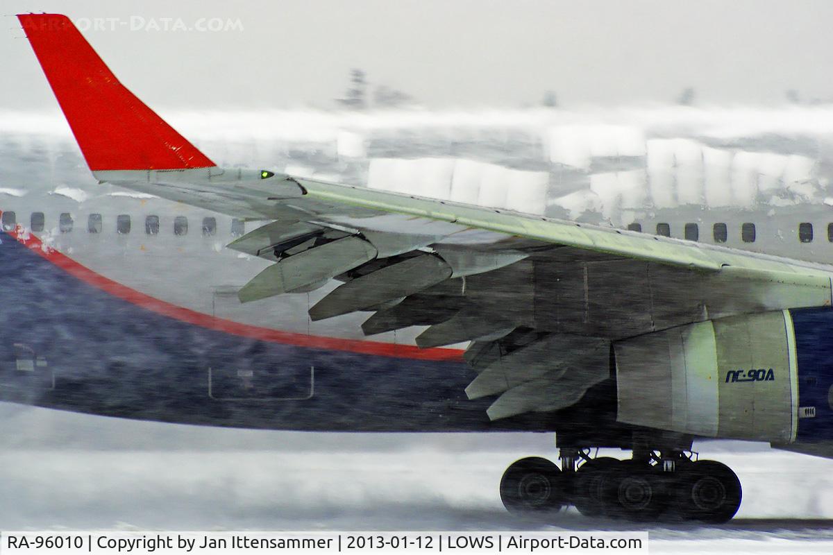 RA-96010, 1994 Ilyushin Il-96-300 C/N 74393201007, RA-96010 @ lows
