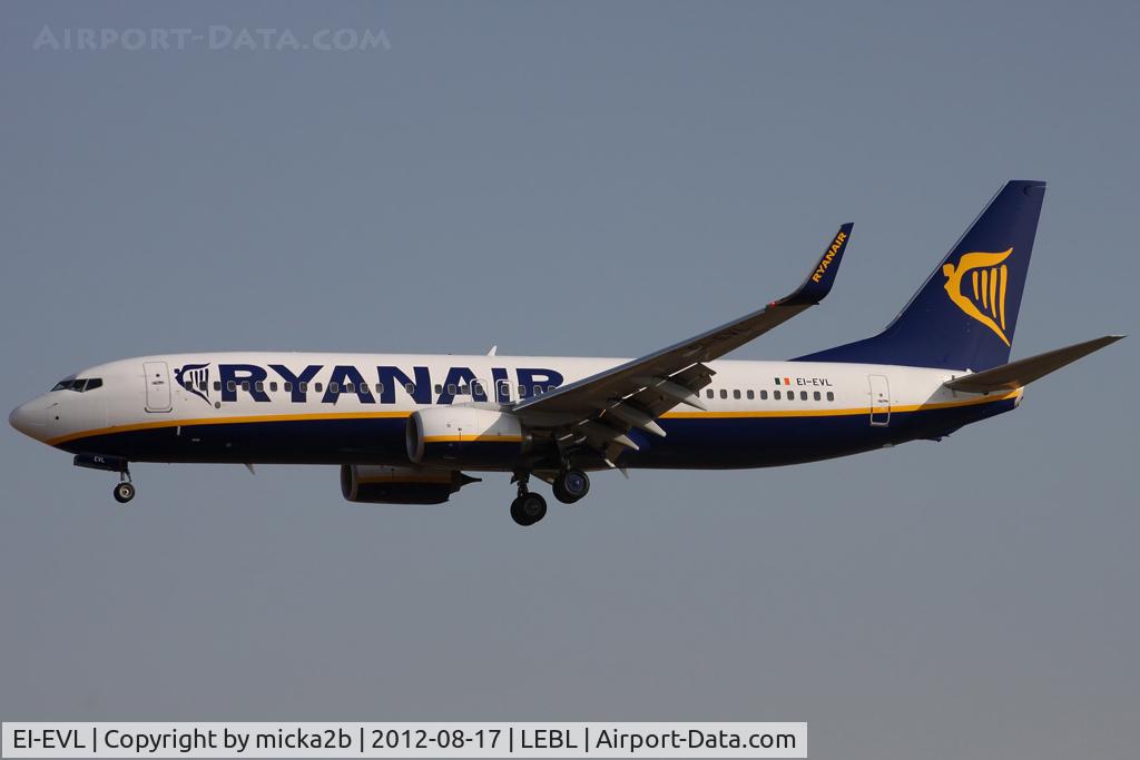 EI-EVL, 2012 Boeing 737-8AS C/N 40299, Landing