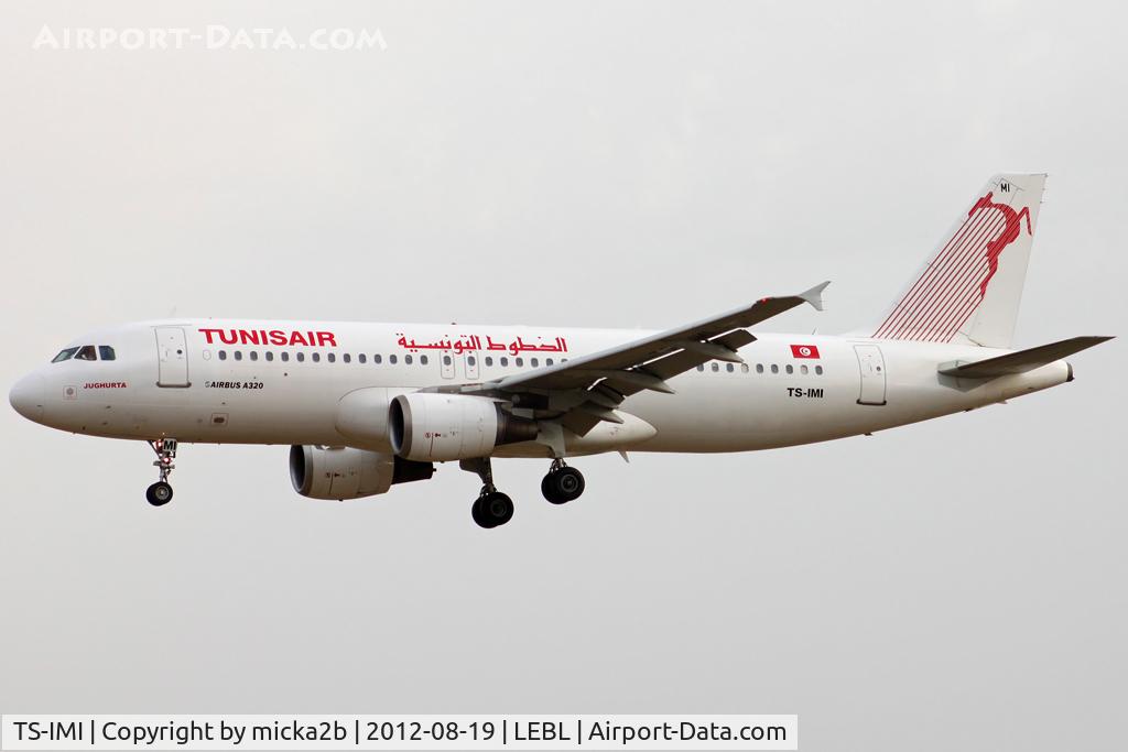 TS-IMI, 1994 Airbus A320-211 C/N 0511, Landing