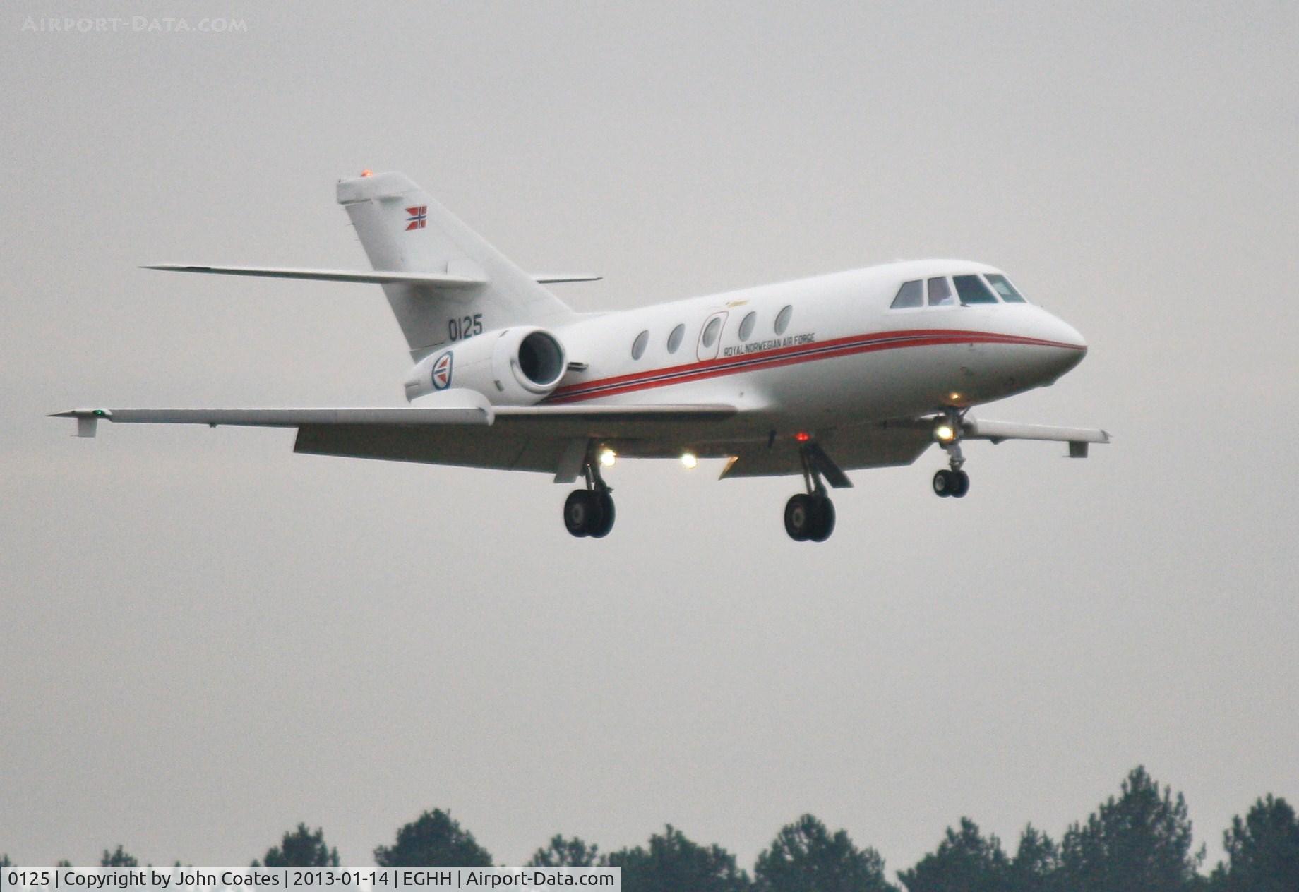 0125, Dassault Falcon (Mystere) 20C-5 C/N 125, Arriving to Cobham