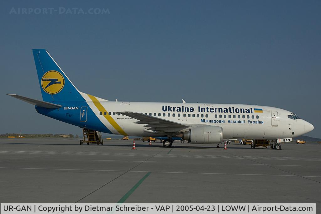 UR-GAN, 1998 Boeing 737-36N C/N 28569, Ukraine International Boeing 737-300