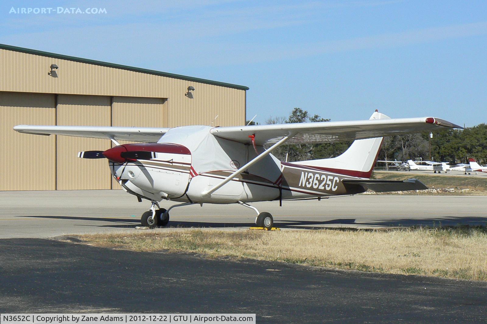 N3652C, 1978 Cessna R182 Skylane RG C/N R18200296, At Georgetown Municipal Airport - Georgetown, TX