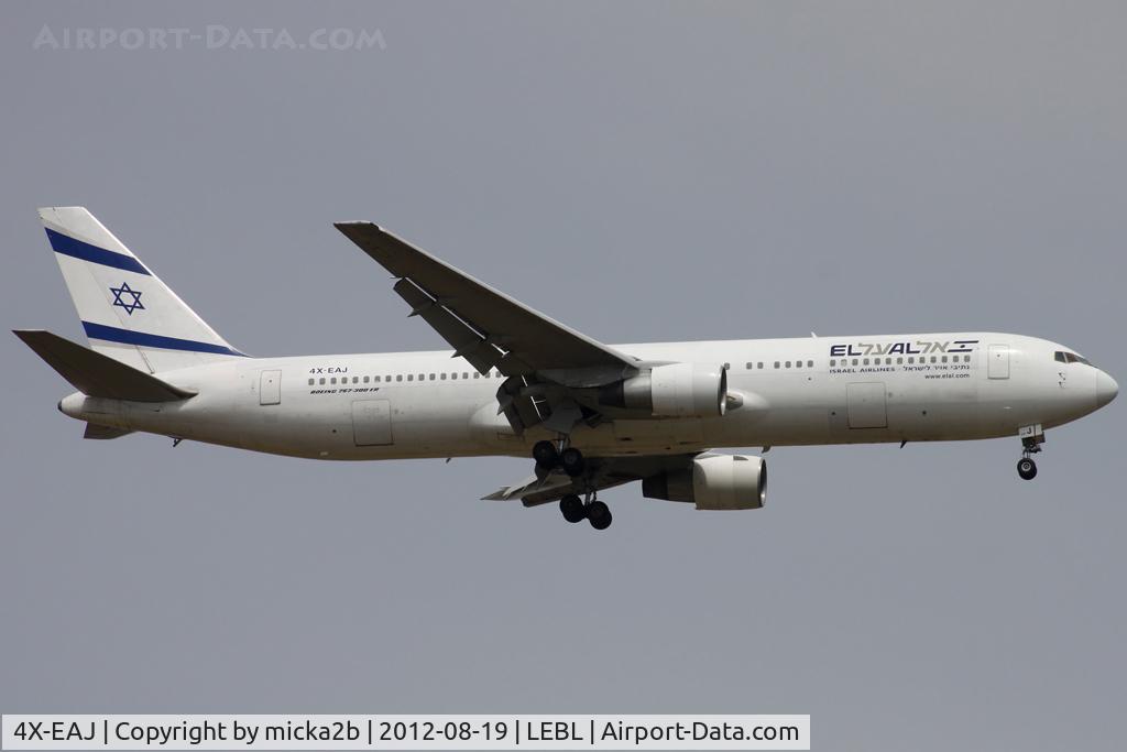 4X-EAJ, 1991 Boeing 767-330/ER C/N 25208/381, Landing
