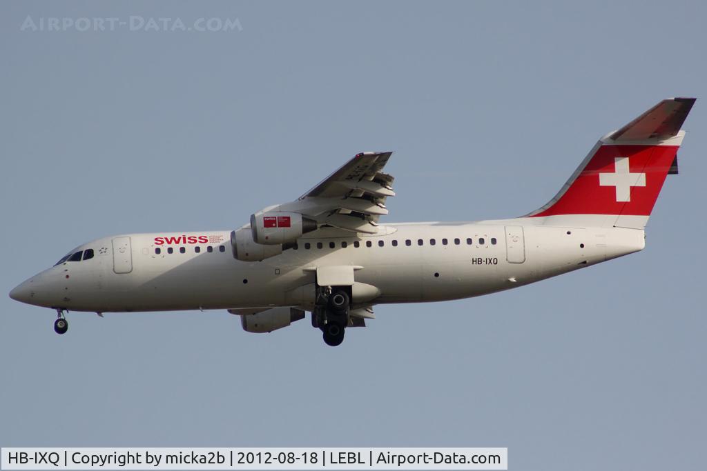 HB-IXQ, 1996 British Aerospace Avro 146-RJ100 C/N E3282, Landing