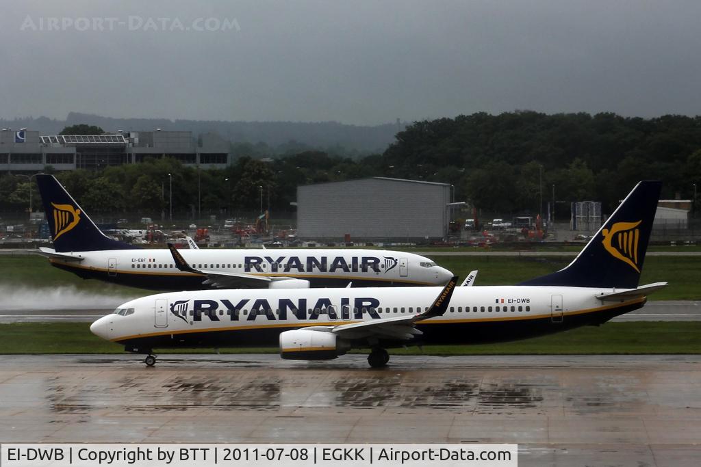 EI-DWB, 2007 Boeing 737-8AS C/N 36075, Taxiing