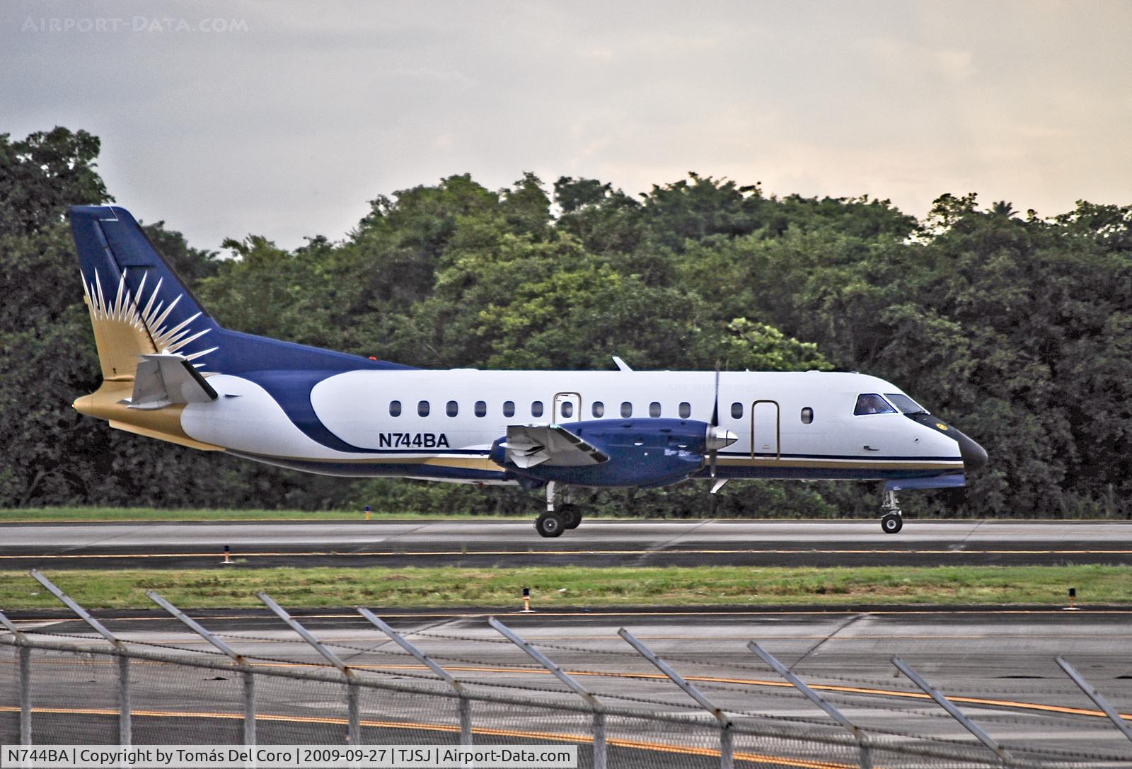 N744BA, 1988 Saab 340A C/N 340A-105, Air Sunshine Saab-Fairchild SF-340A N744BA (cn 340A-105)

San Juan - Luis Munoz Marin International (SJU / TJSJ)
Puerto Rico, September 27, 2009
Aeroparque
Photo: Tomás Del Coro