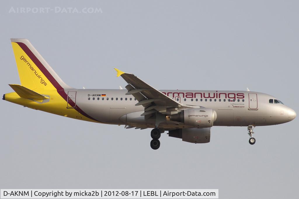 D-AKNM, 1999 Airbus A319-112 C/N 1089, Landing. Scrapped in July 2022.