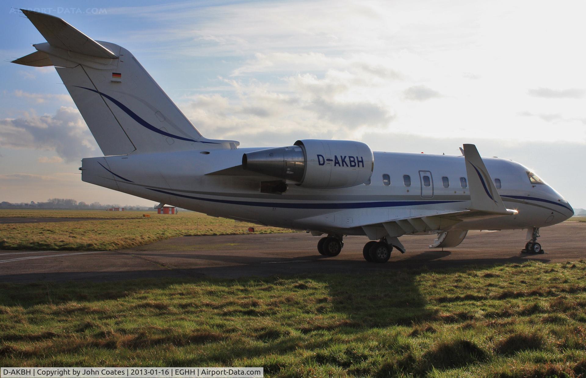 D-AKBH, 2000 Bombardier Challenger 604 (CL-600-2B16) C/N 5457, Visit for training