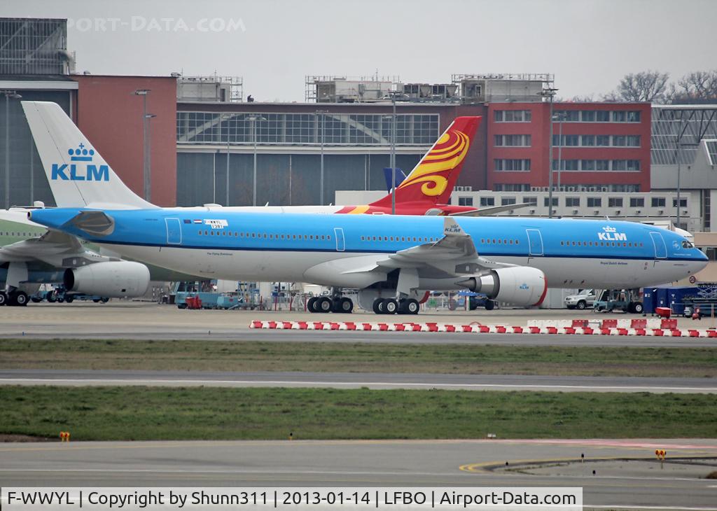 F-WWYL, 2012 Airbus A330-303 C/N 1381, C/n 1381 - To be PH-AKE