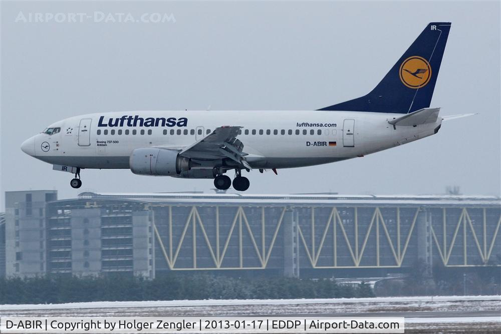D-ABIR, 1991 Boeing 737-530 C/N 24941, FRA-shuttle is coming down on lousy cold rwy 08L...