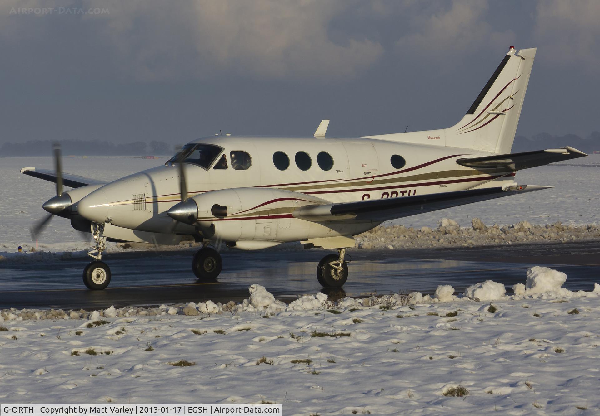 G-ORTH, 1975 Beech E90 King Air C/N LW-136, Arriving at a snowy SaxonAir.