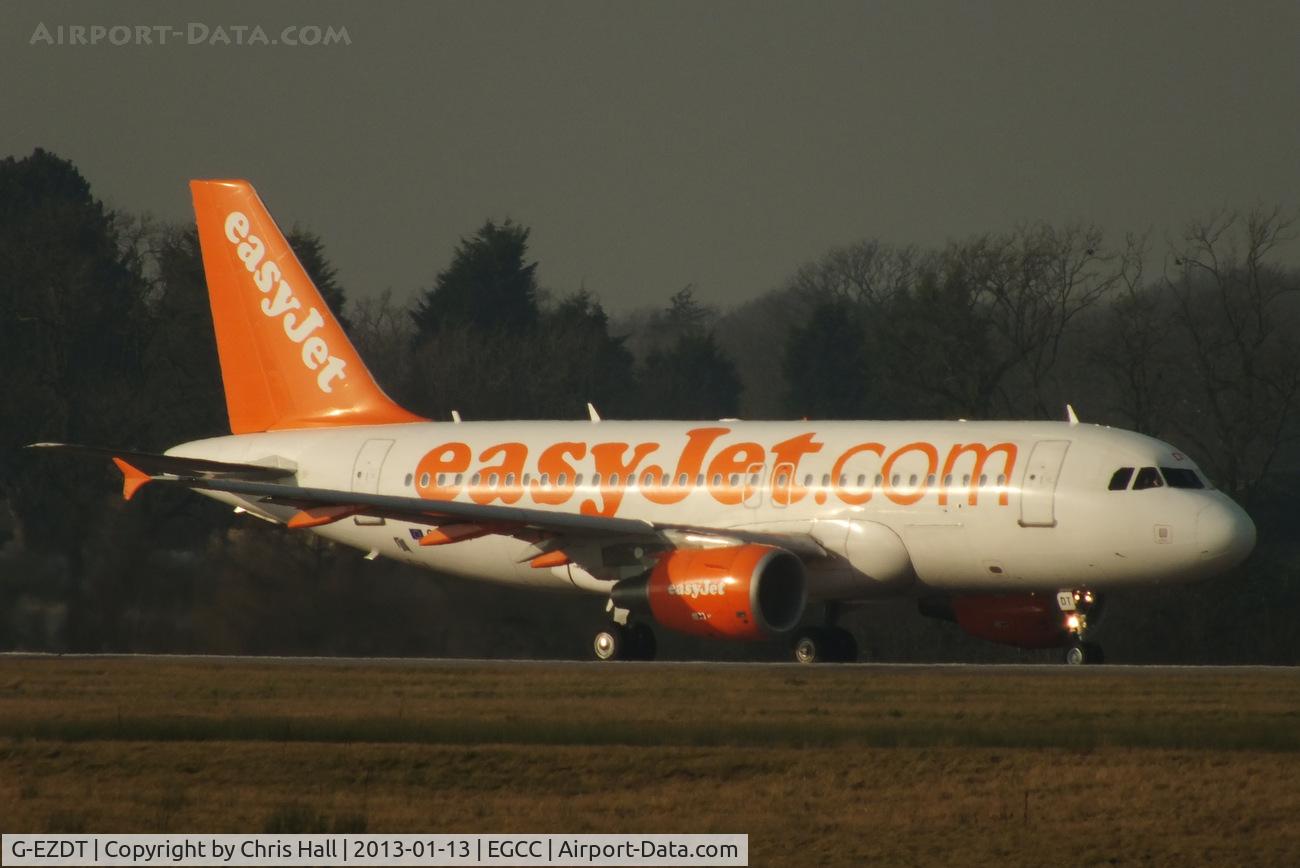 G-EZDT, 2008 Airbus A319-111 C/N 3720, easyJet