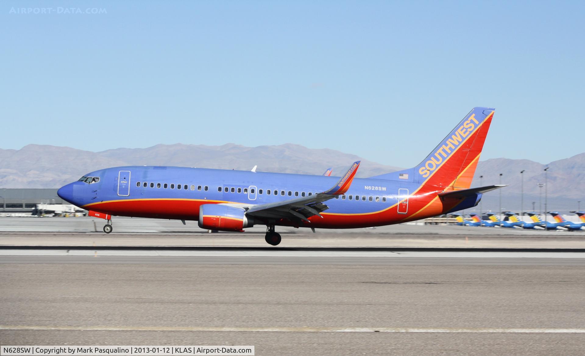 N628SW, 1996 Boeing 737-3H4 C/N 27703, Boeing 737-300