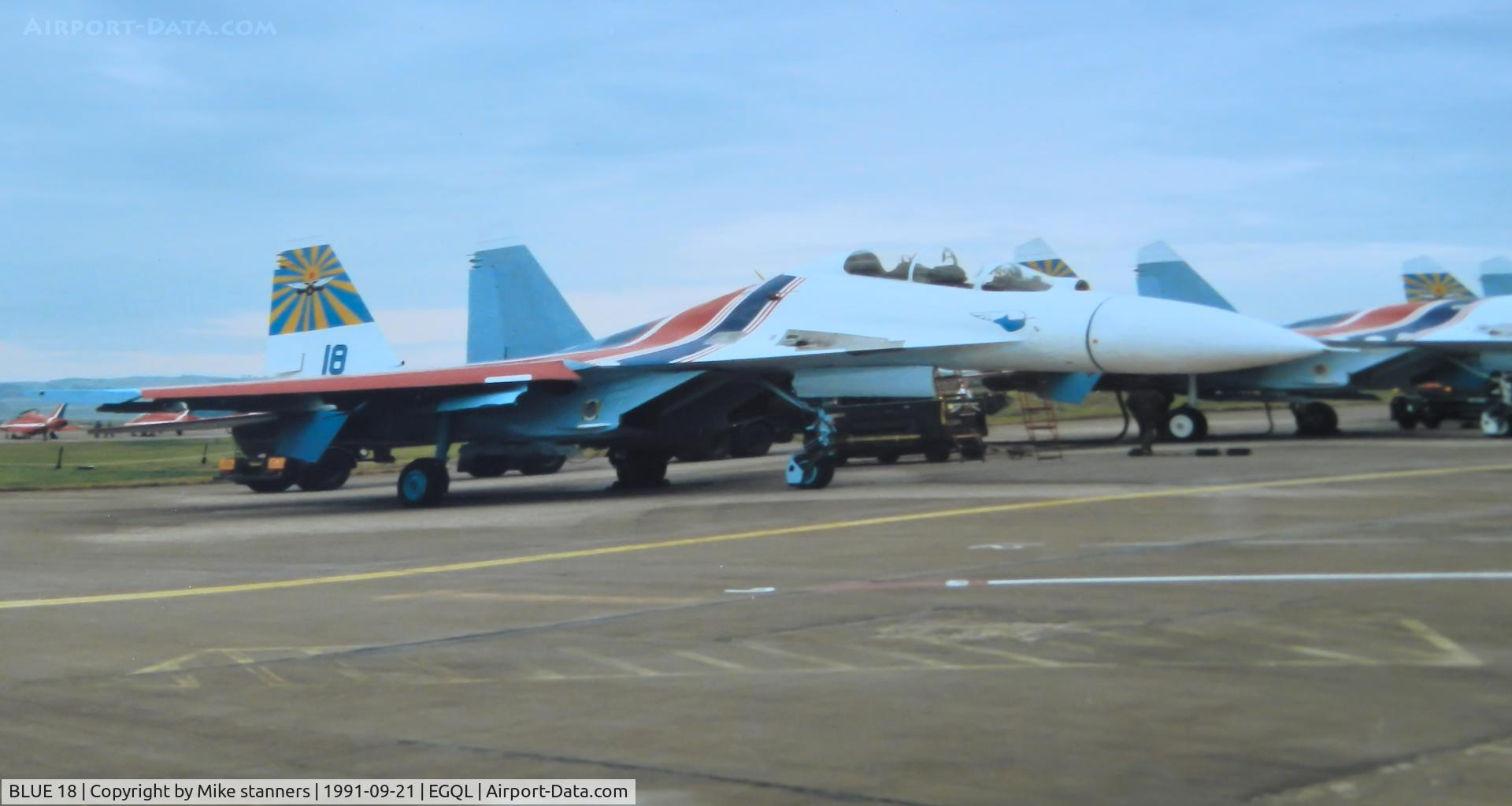 BLUE 18, Sukhoi Su-27UB C/N 9631042 2206918, Russian knights SU-27 Flanker C