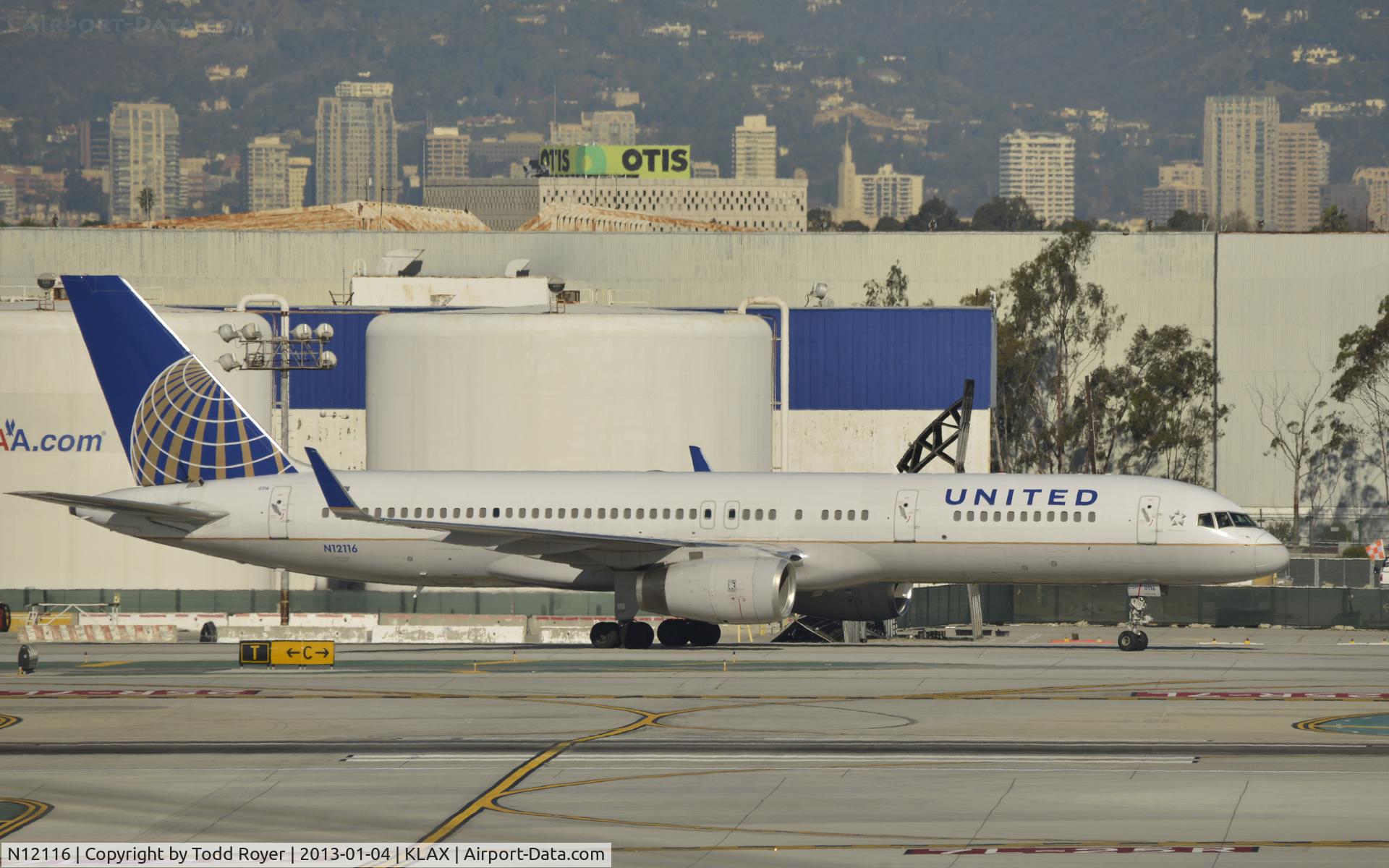 N12116, 1996 Boeing 757-224 C/N 27558, Taxiing to gate