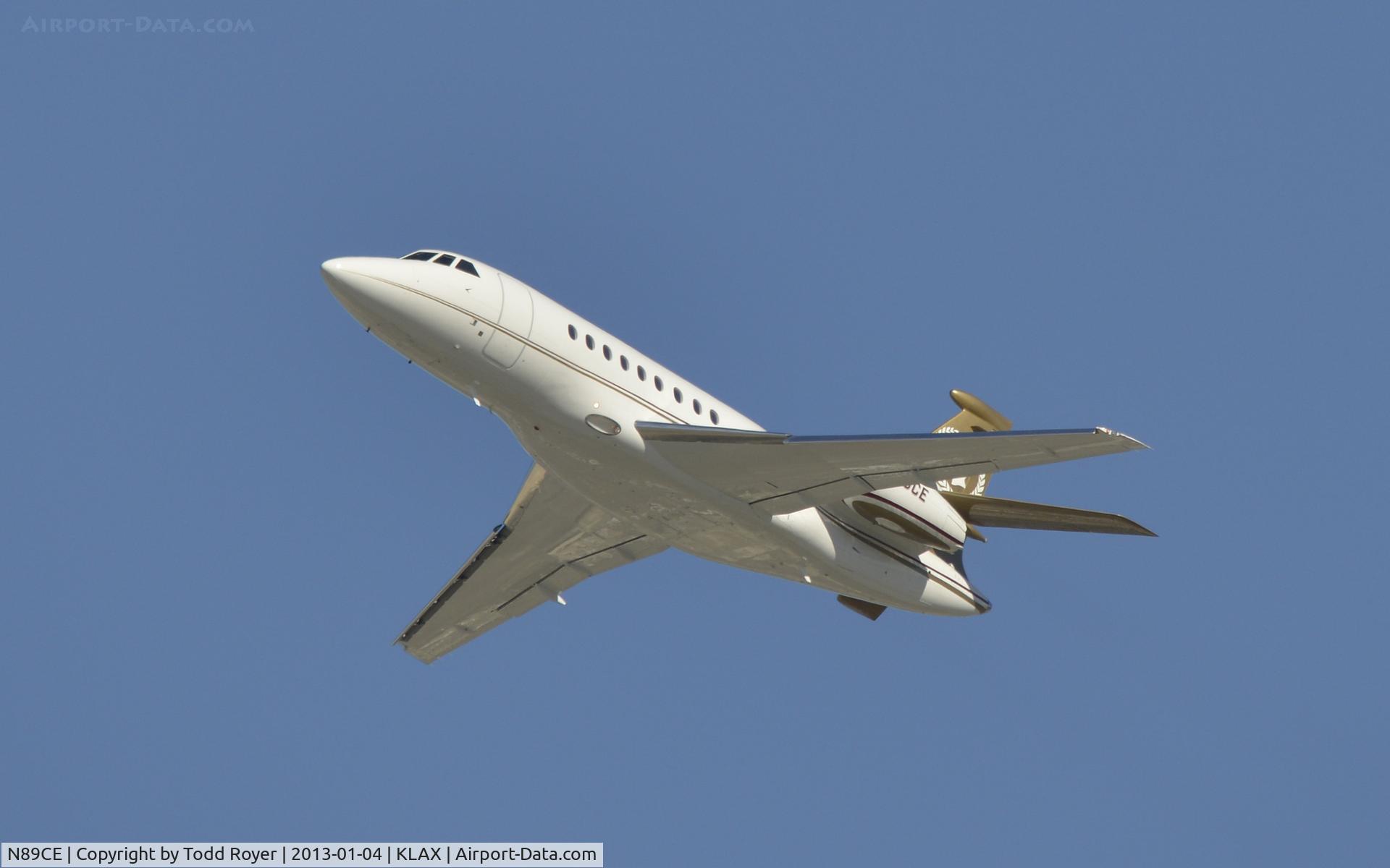N89CE, 2006 Dassault Falcon 2000EX C/N 81, Departing LAX