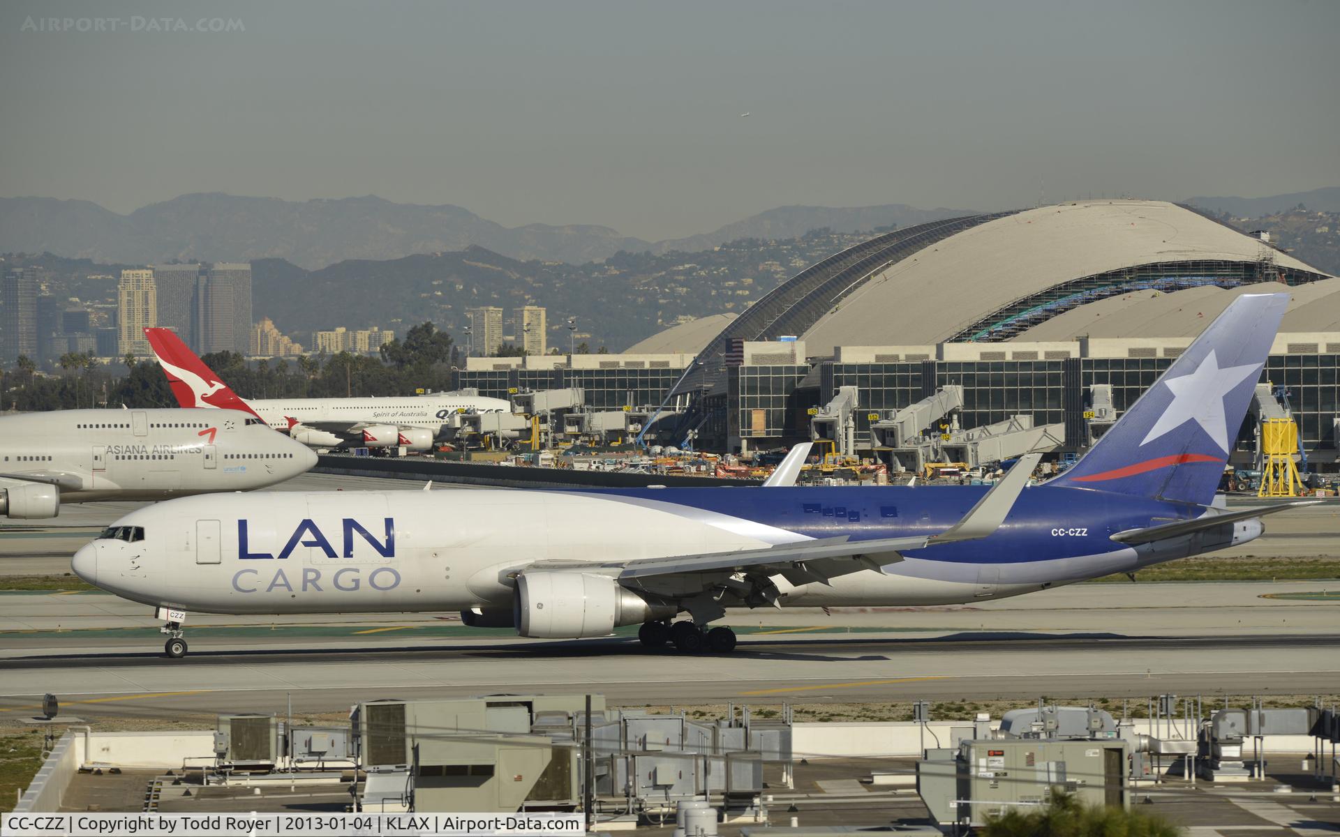 CC-CZZ, 1998 Boeing 767-316F/ER C/N 25756, Arriving at LAX