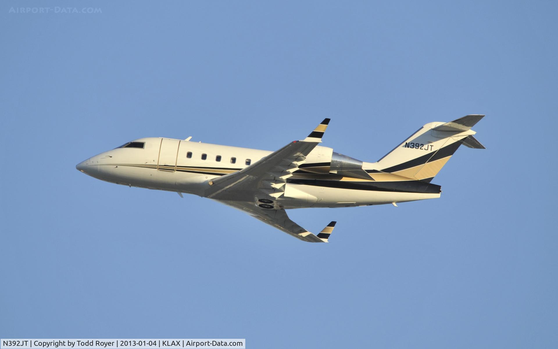 N392JT, 1988 Canadair Challenger 601-3A (CL-600-2B16) C/N 5020, Departing LAX