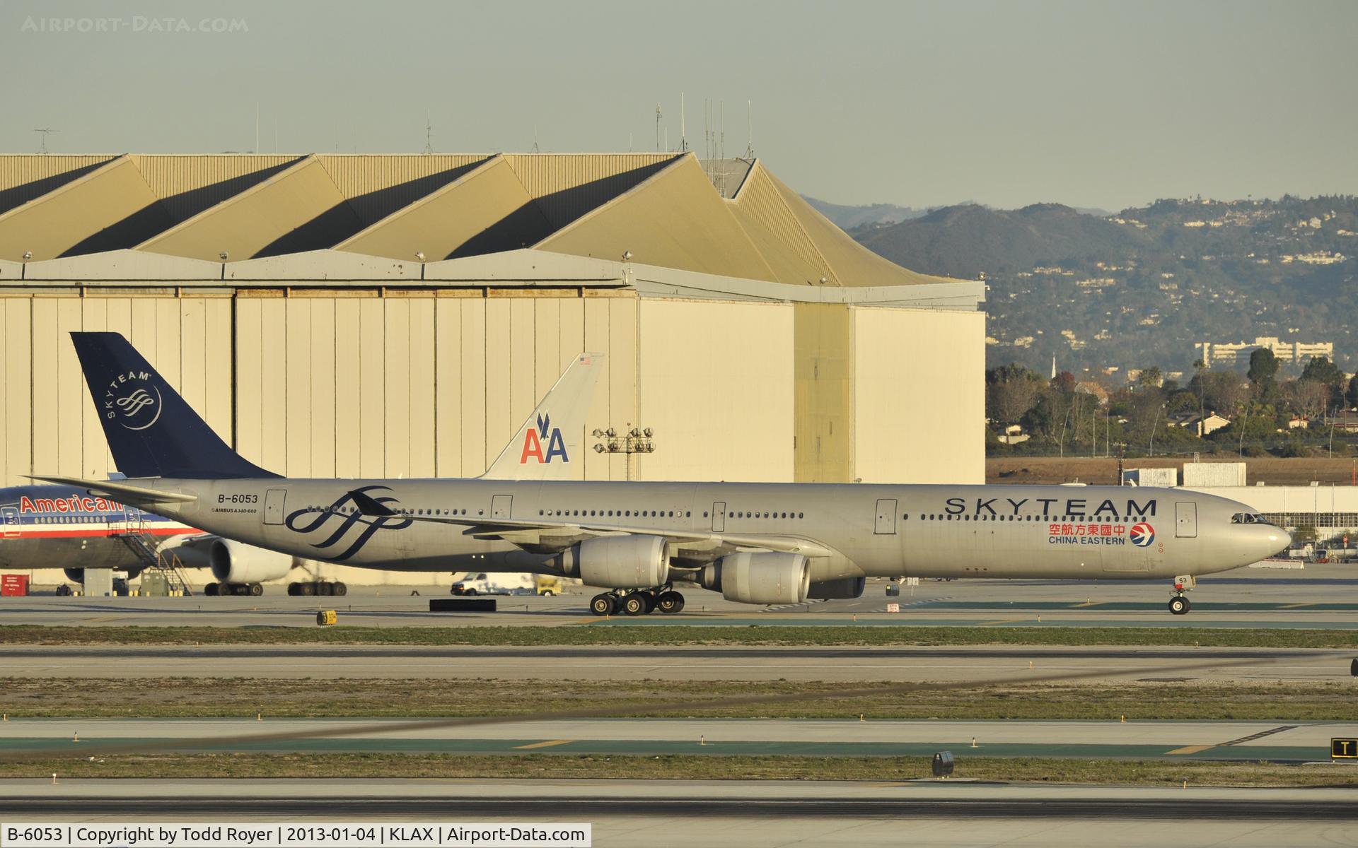 B-6053, 2004 Airbus A340-642 C/N 577, Taxiing to gate