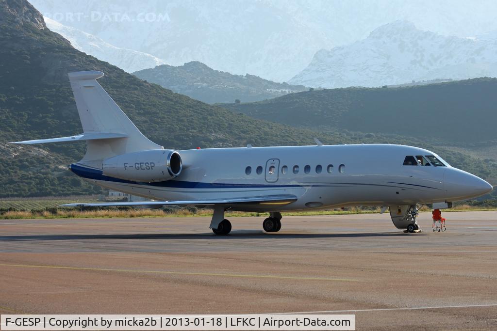 F-GESP, 2000 Dassault Falcon 2000 C/N 119, Parked