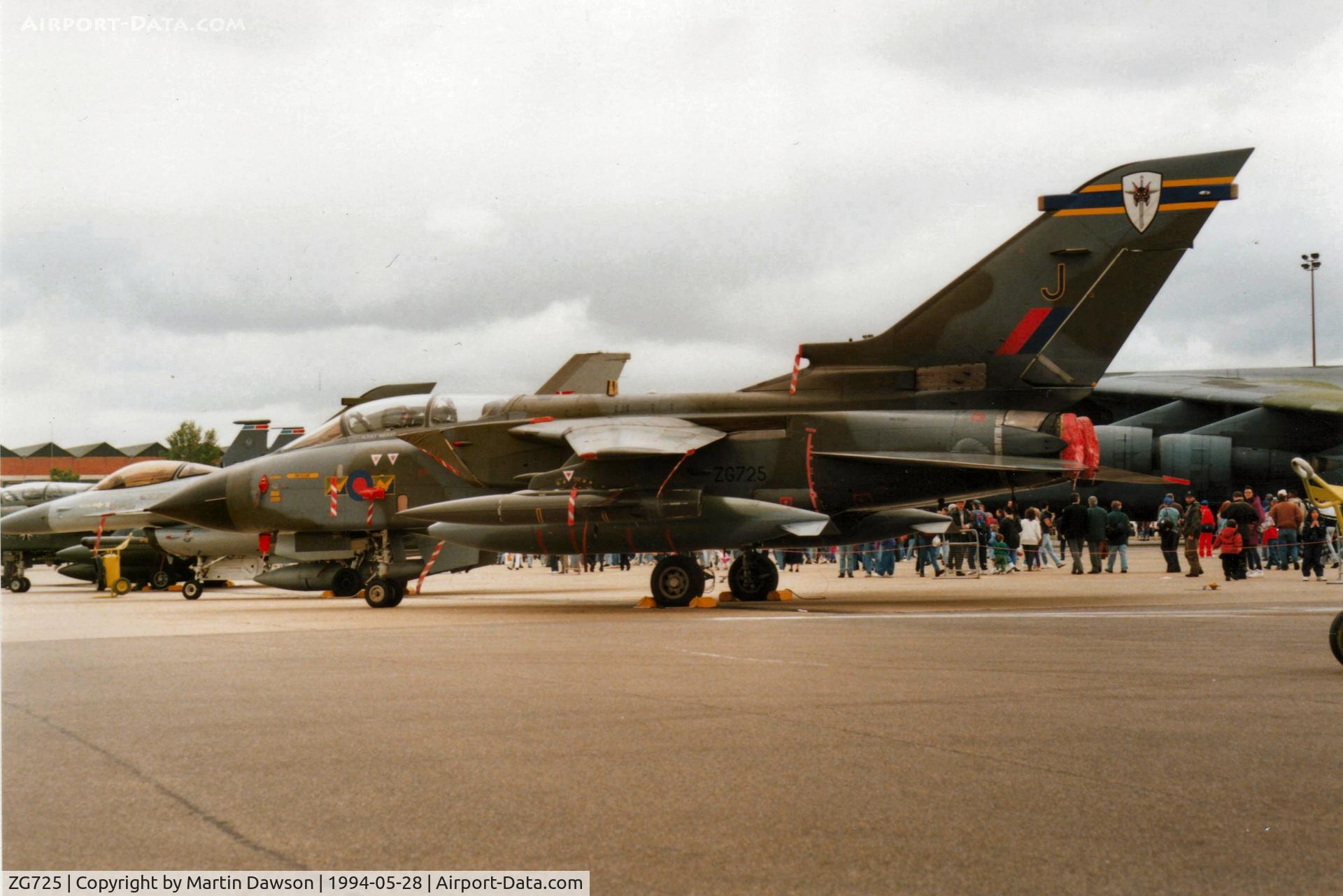 ZG725, 1990 Panavia Tornado GR.1A C/N 828/BS182/3399, RAF Mildenhall Saturday 28 May 1994. ZG725/J RAF No.13 Sqn, RAF Marham. Camera- Olympus OM-2n